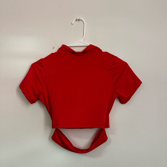 RAKS CO CUTOUT CROP TOP - Picture 2 of 2